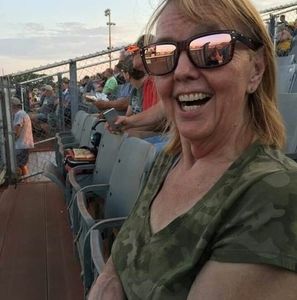 Meet your Posher, Georgia